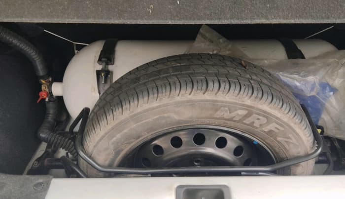 2023 Maruti New Wagon-R VXI CNG 1.0, CNG, Manual, 43,589 km, tyre