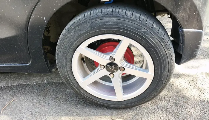 2014 Maruti Celerio VXI CNG, CNG, Manual, 92,393 km, tyre