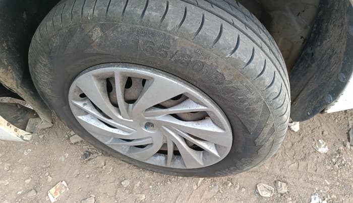 2016 Maruti Swift Dzire VDI, Diesel, Manual, 1,46,901 km, tyre