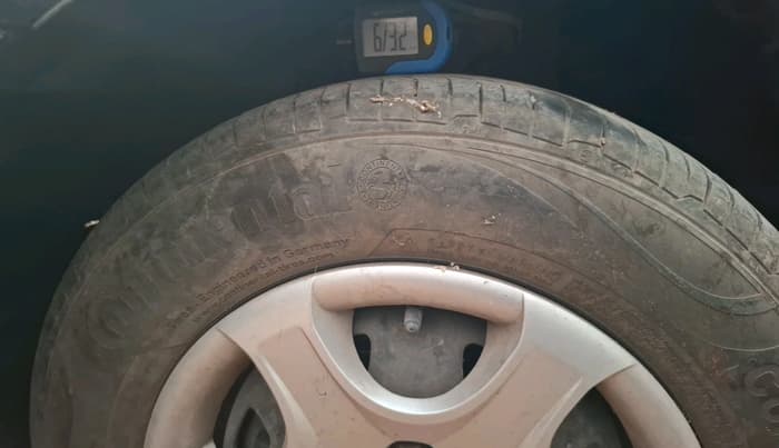 2011 Hyundai Accent GLE, CNG, Manual, 1,20,525 km, tyre