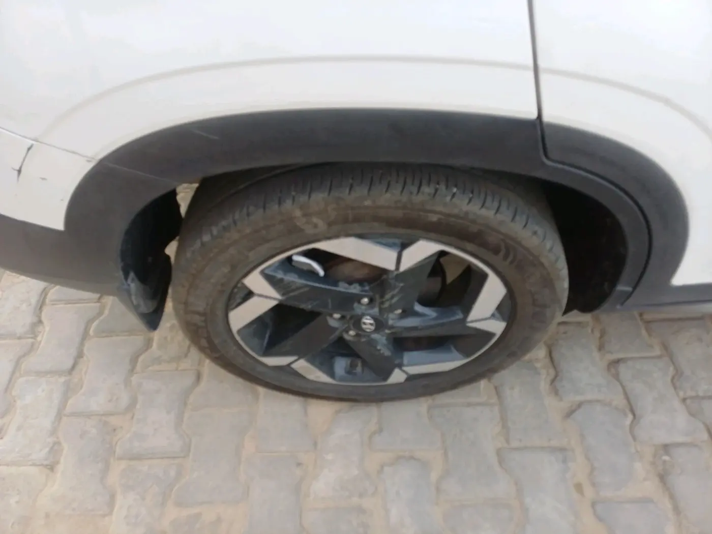 2021 Hyundai ALCAZAR 2.0 SIGNATURE MT 6STR, Petrol, Manual, 1,58,781 km, tyre