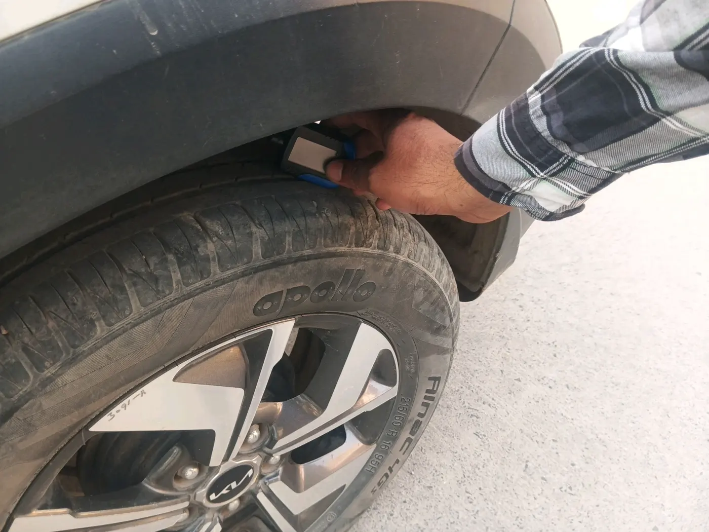 2022 KIA SONET HTX 1.5 AT, Diesel, Automatic, 83,752 km, tyre