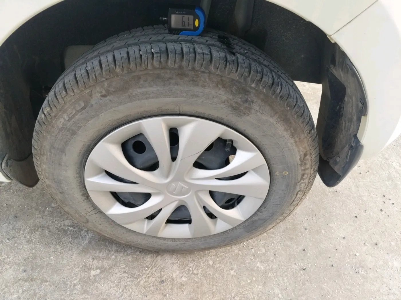2023 Maruti Swift VXI, Petrol, Manual, 11,232 km, tyre