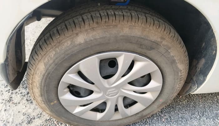 2023 Maruti Swift VXI, Petrol, Manual, 11,232 km, tyre