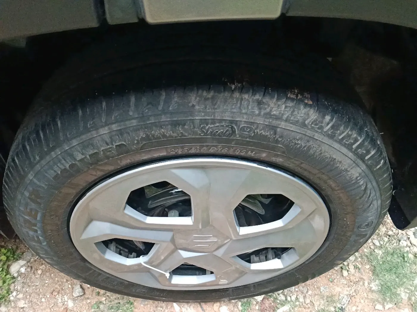 2024 Maruti BREZZA VXI, Petrol, Manual, 22,012 km, tyre