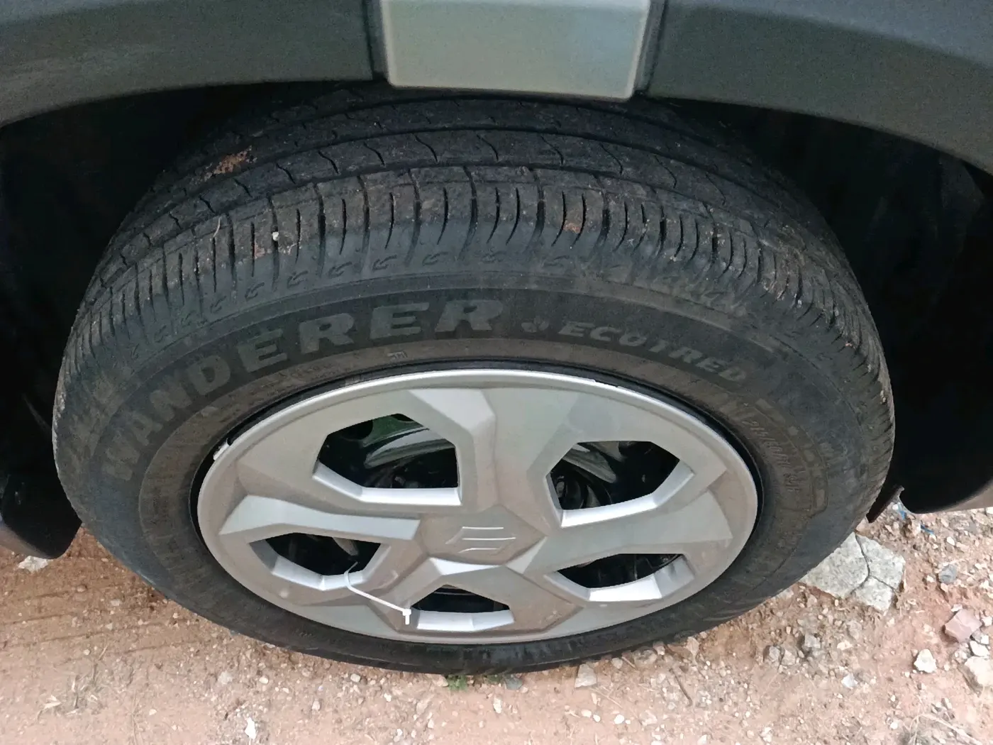 2024 Maruti BREZZA VXI, Petrol, Manual, 22,012 km, tyre