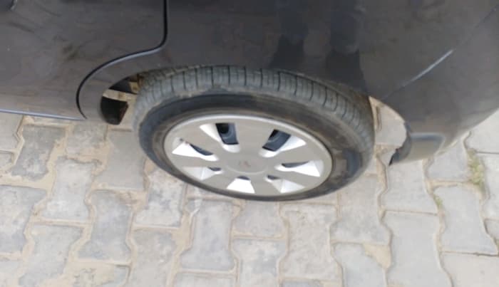 2017 Maruti Alto K10 VXI, Petrol, Manual, 59,286 km, tyre
