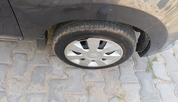 2017 Maruti Alto K10 VXI, Petrol, Manual, 59,286 km, tyre