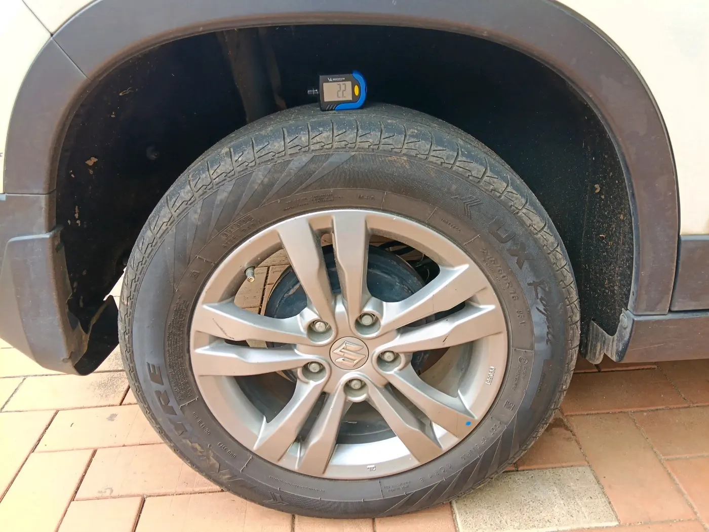 2016 Maruti Vitara Brezza ZDI, Diesel, Manual, 1,48,599 km, tyre