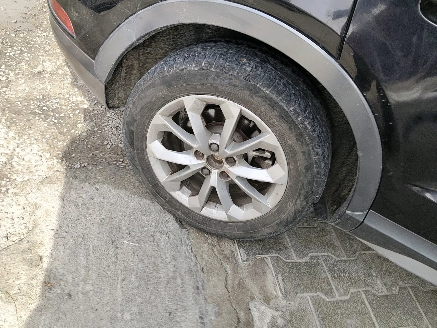 2015 Audi Q3 35 TDI Quattro, Diesel, Automatic, 97,487 km, tyre