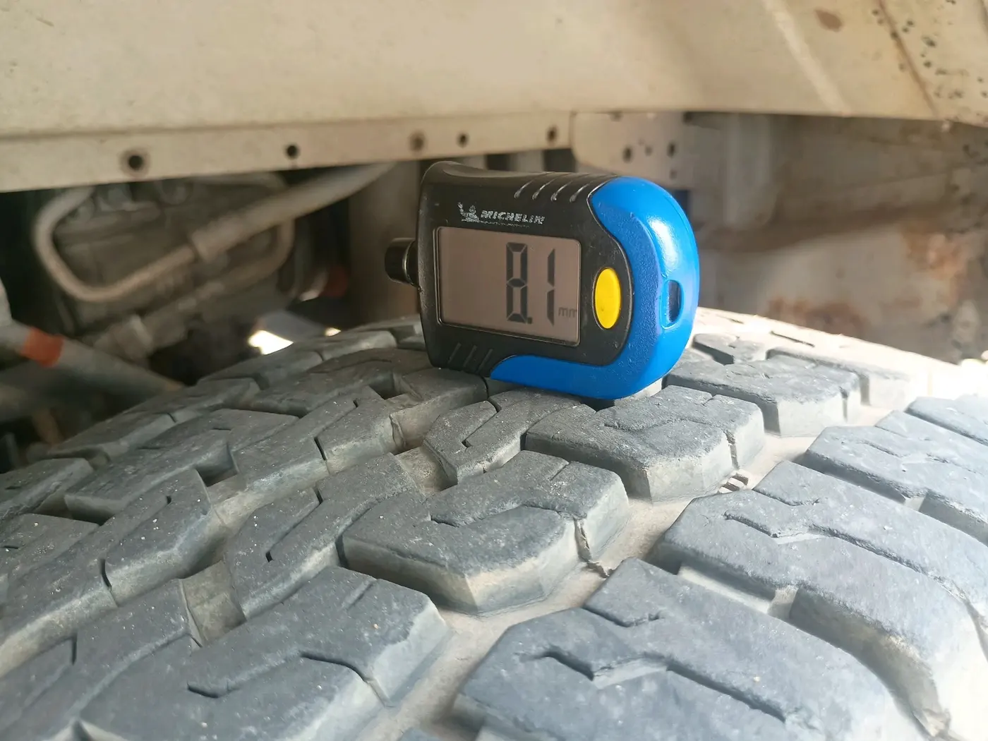 2012 Mahindra Scorpio LX, Diesel, Manual, 2,16,104 km, tyre