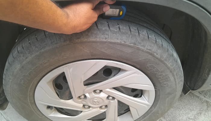 2023 Hyundai Creta E 1.5 PETROL, Petrol, Manual, 54,637 km, tyre