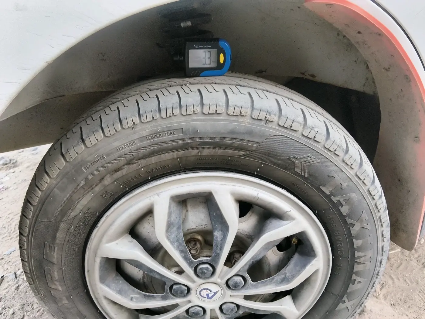 2022 Maruti Eeco 5 STR AC CNG (O), CNG, Manual, 1,43,532 km, tyre