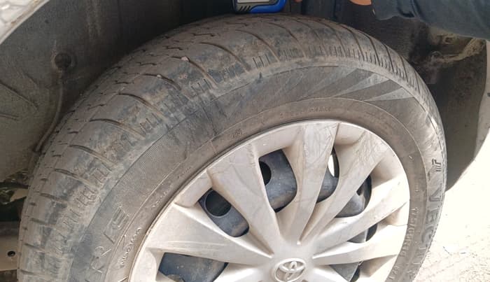 2011 Toyota Etios Liva G SP, Petrol, Manual, 58,122 km, tyre