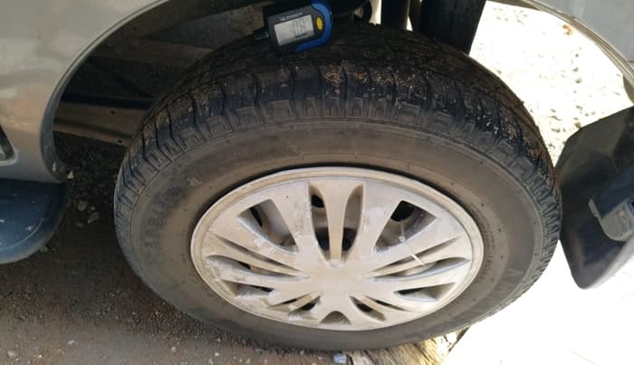 2018 Maruti Eeco 5 STR WITH A/C+HTR, Petrol, Manual, 45,692 km, tyre