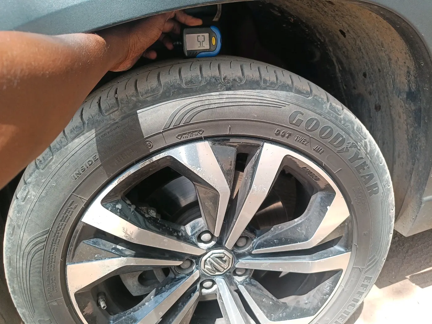 2023 MG HECTOR PLUS SHARP PRO 1.5 PETROL TURBO CVT 6 STR, Petrol, Automatic, 50,507 km, tyre