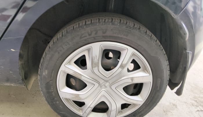 2022 Tata ALTROZ XM PLUS PETROL, Petrol, Manual, 75,457 km, tyre