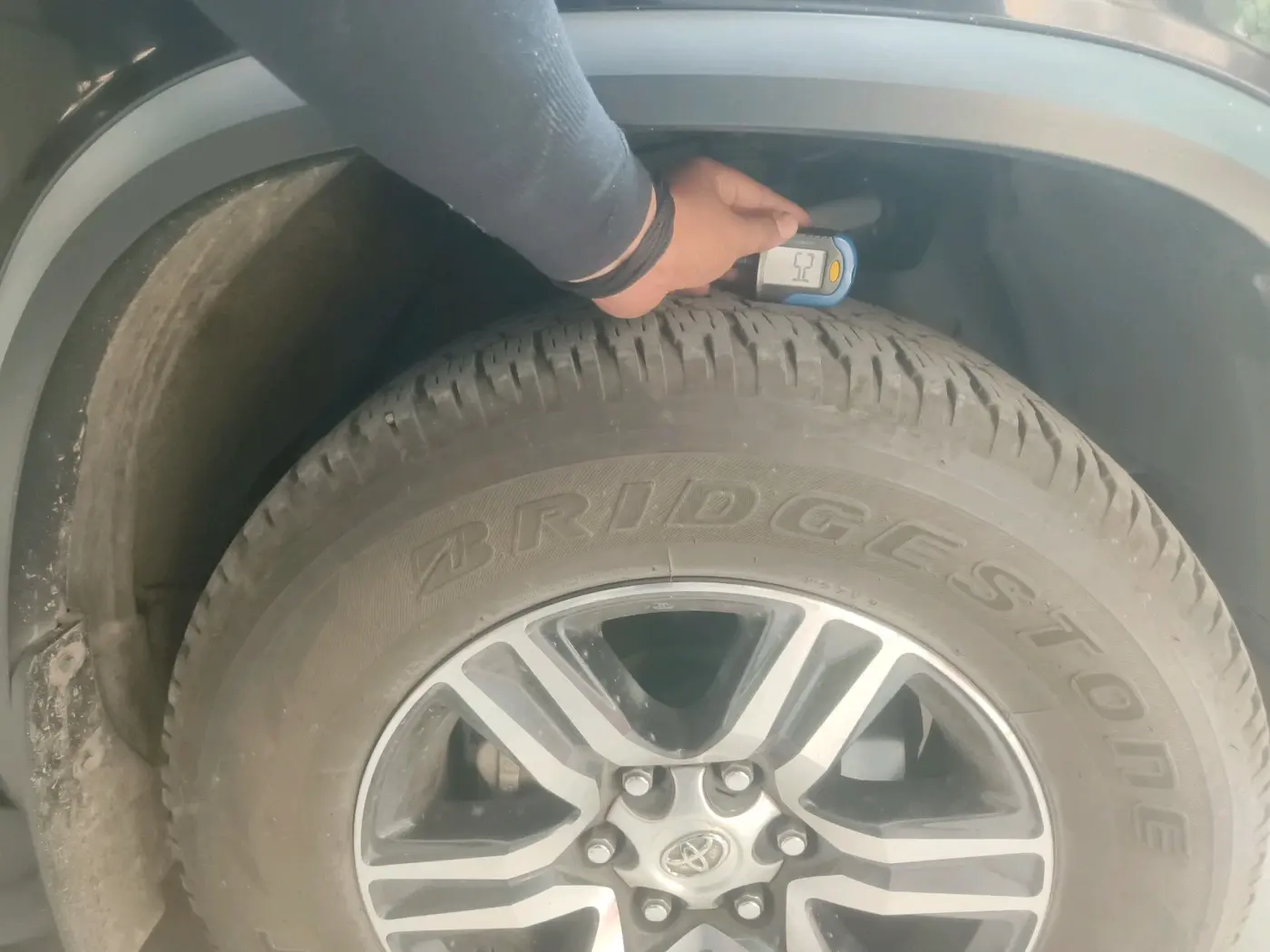 2024 Toyota Fortuner 4X2 AT 2.7 PETROL, Petrol, Automatic, 47,792 km, tyre