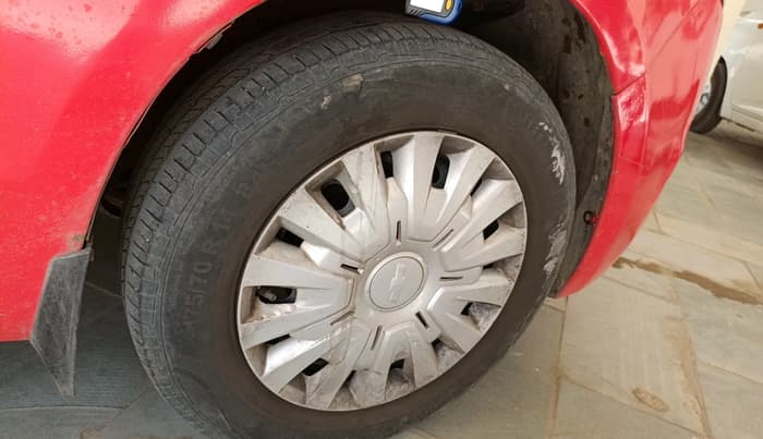 2013 Chevrolet Sail UVA 1.2 LS, CNG, Manual, 93,252 km, tyre