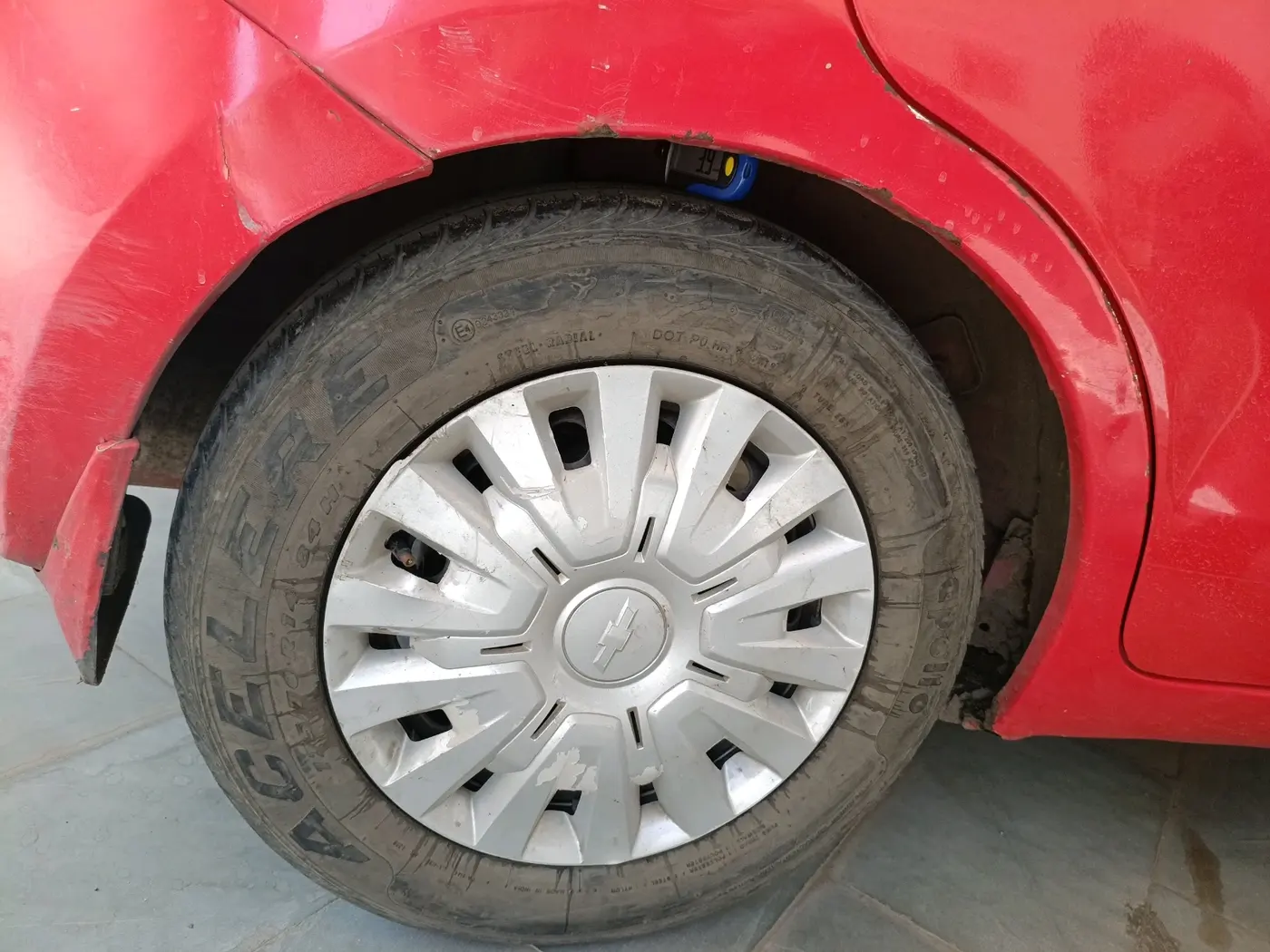 2013 Chevrolet Sail UVA 1.2 LS, CNG, Manual, 93,252 km, tyre