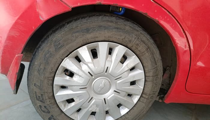 2013 Chevrolet Sail UVA 1.2 LS, CNG, Manual, 93,252 km, tyre
