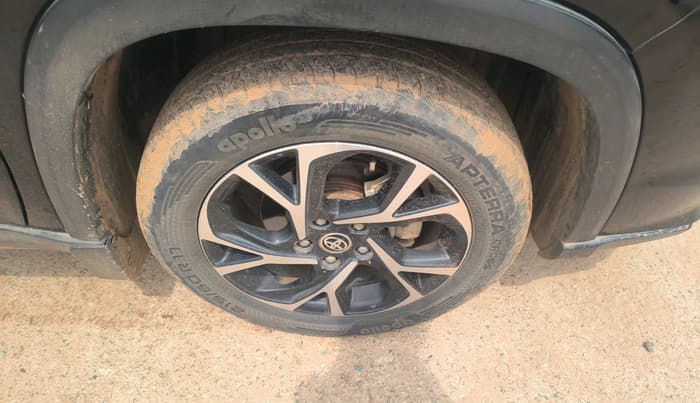 2023 Toyota URBAN CRUISER HYRYDER V AT NEO DRIVE, Petrol, Automatic, 63,492 km, tyre