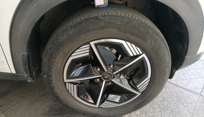 2023 Tata NEXON EV EMPOWERED LONG RANGE, Electric, Automatic, 35,974 km, tyre