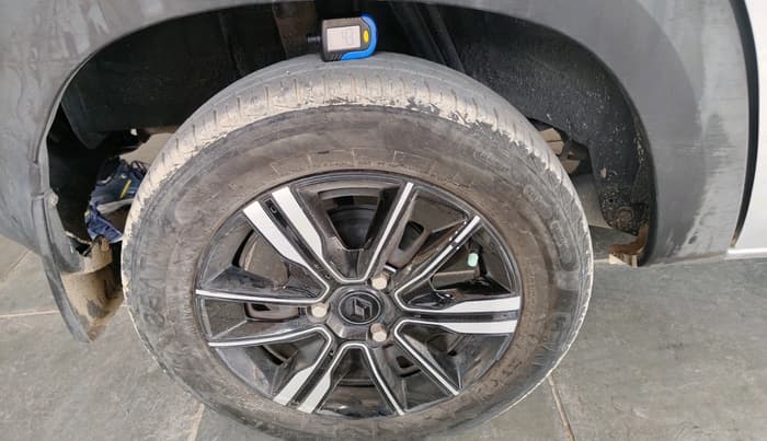 2023 Renault Kwid CLIMBER AMT 1.0, Petrol, Automatic, 43,822 km, tyre
