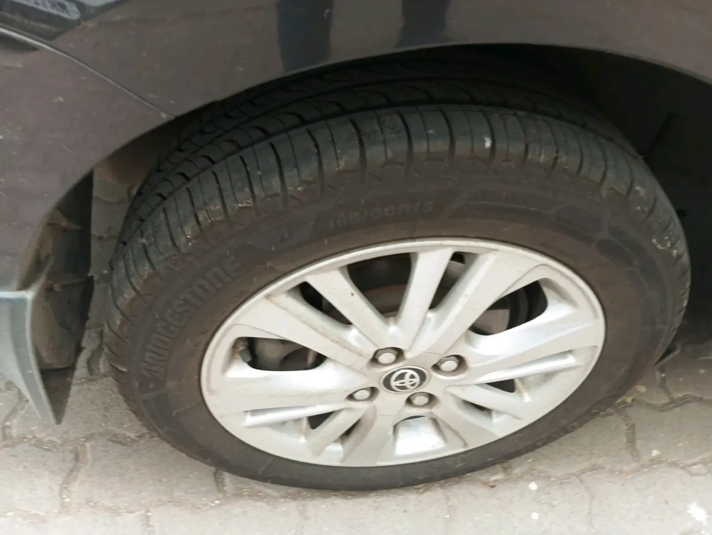 2020 Toyota YARIS VX CVT, Petrol, Automatic, 49,471 km, tyre