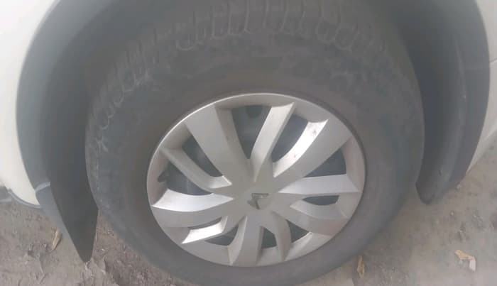 2018 Mahindra XUV500 W7 AT, Diesel, Automatic, 50,410 km, tyre