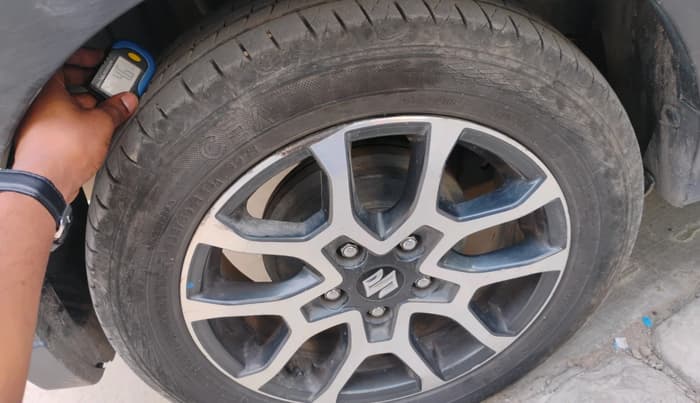 2022 Maruti XL6 ZETA CNG, CNG, Manual, 1,16,220 km, tyre