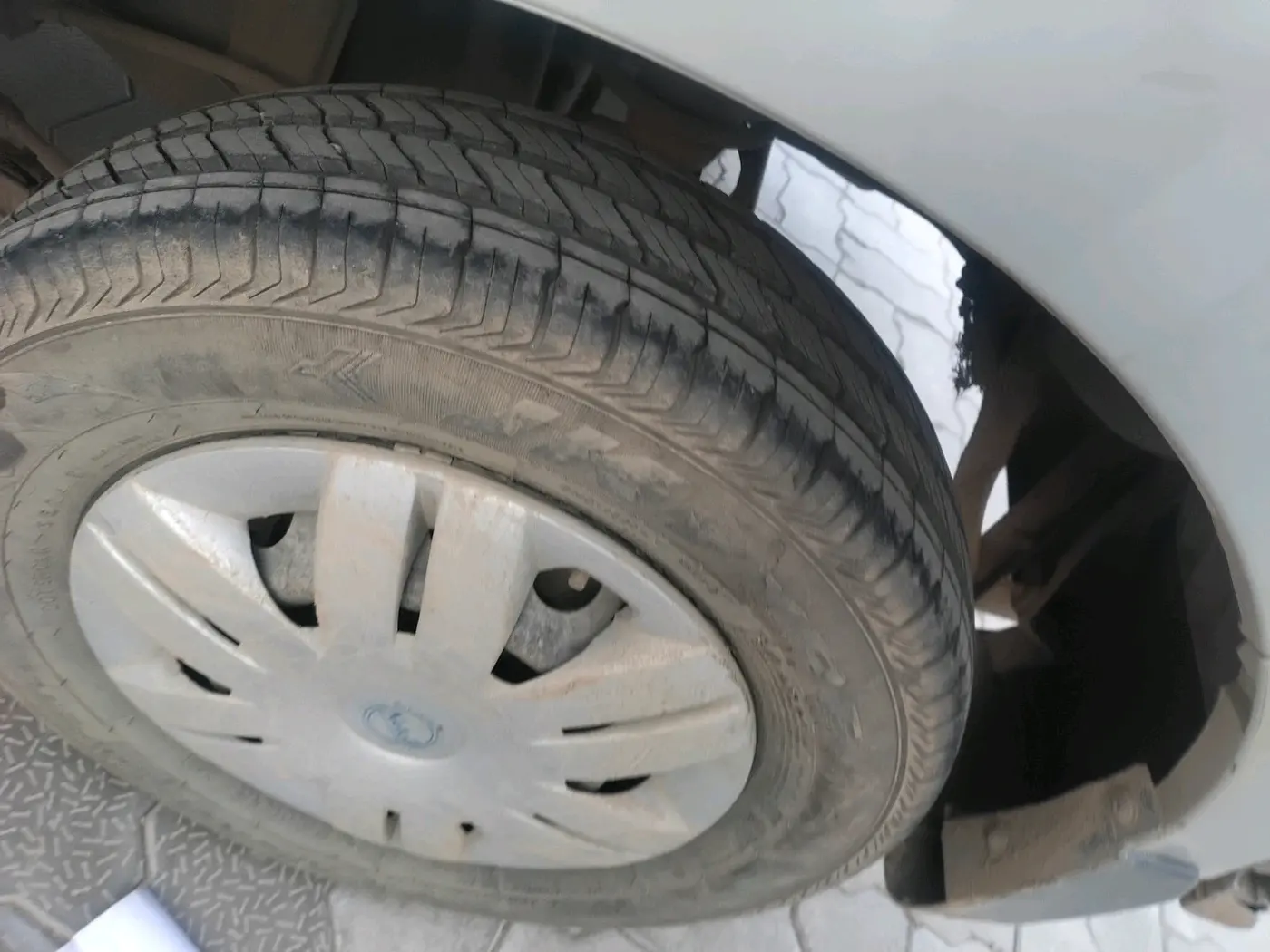 2014 Maruti Alto 800 VXI, Petrol, Manual, 69,892 km, tyre