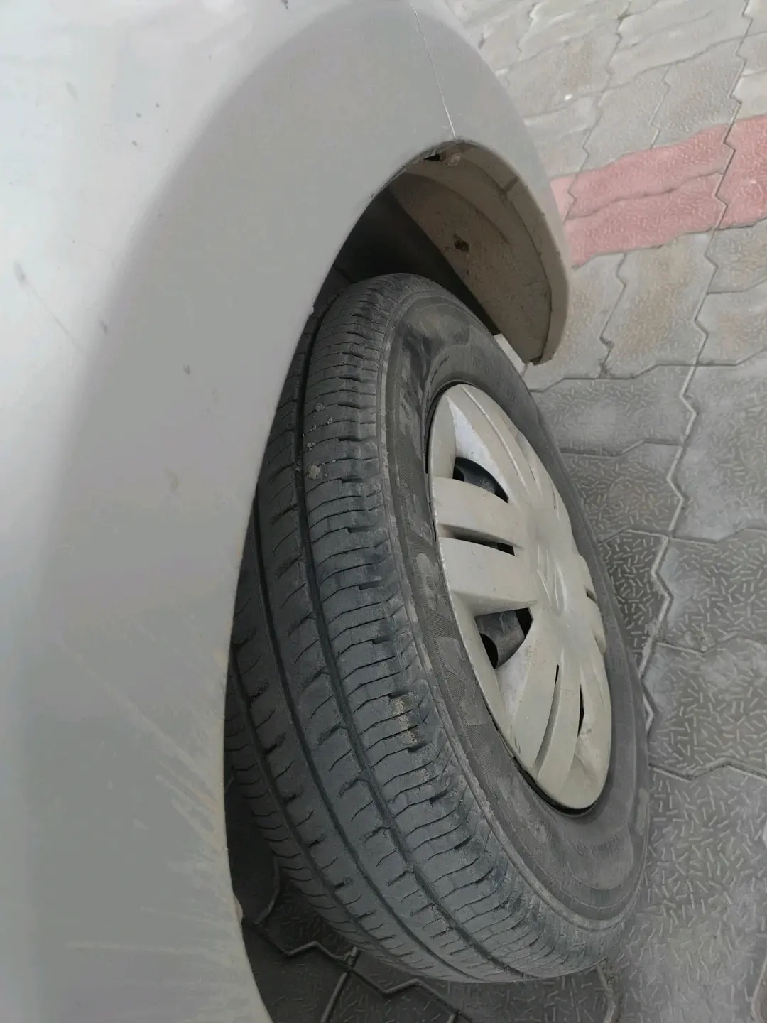 2014 Maruti Alto 800 VXI, Petrol, Manual, 69,892 km, tyre