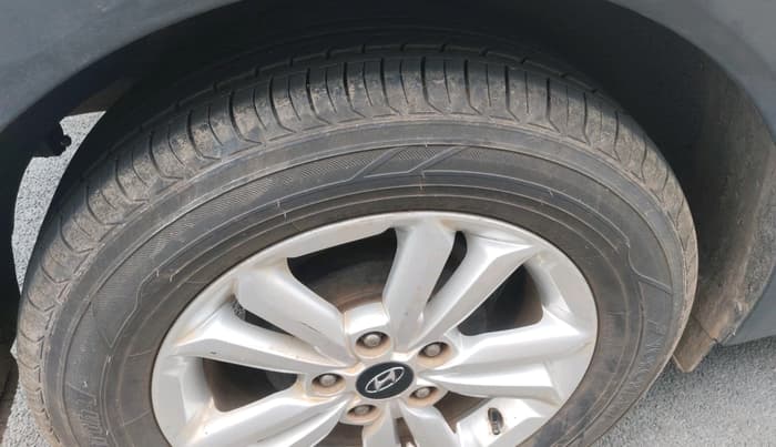 2015 Hyundai Creta SX PLUS 1.6 PETROL, Petrol, Manual, 96,079 km, tyre