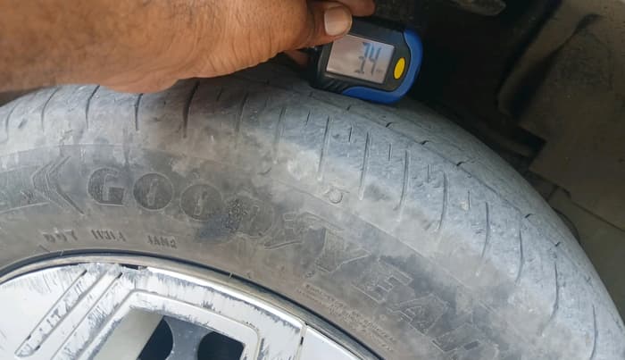 2023 Tata NEXON PURE 1.2 PETROL, Petrol, Manual, 44,407 km, tyre