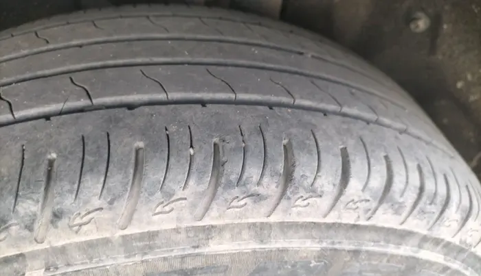 2019 Maruti Vitara Brezza VDI, Diesel, Manual, 90,098 km, tyre
