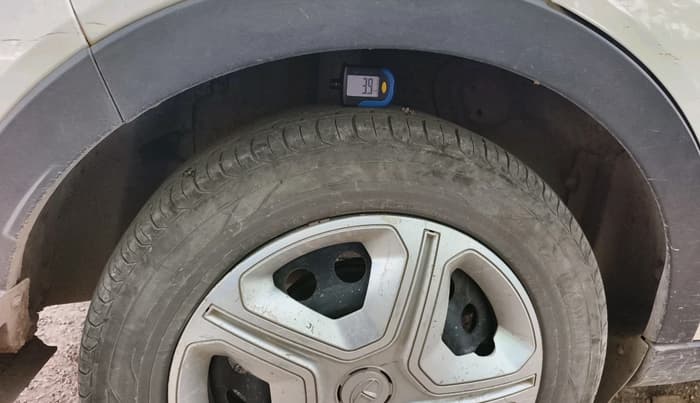 2022 Tata NEXON XM PETROL, CNG, Manual, 94,386 km, tyre
