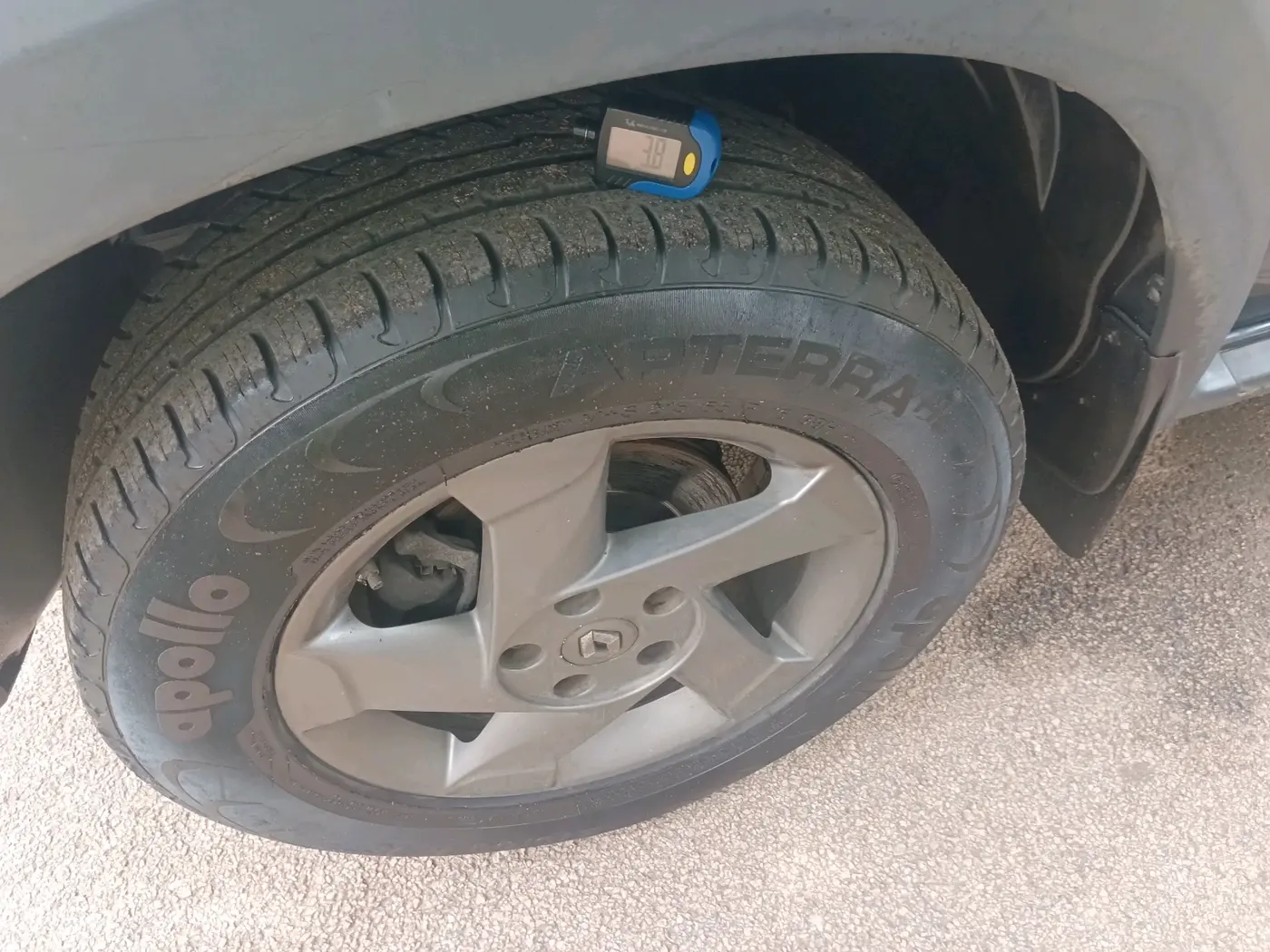 2016 Renault Duster RXL 1.6 PETROL, Petrol, Manual, 58,871 km, tyre