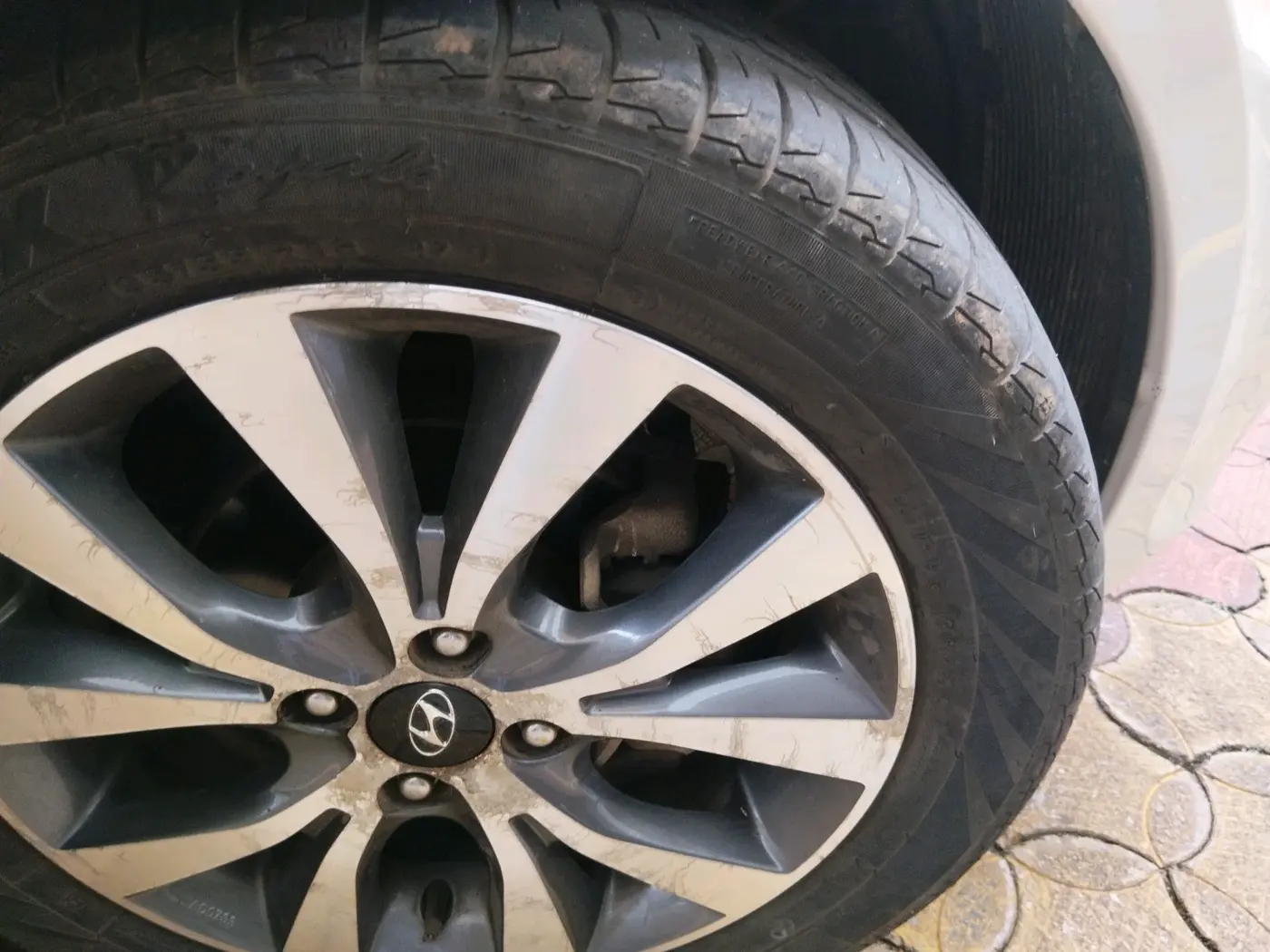 2014 Hyundai Verna FLUIDIC 1.4 VTVT CX, Petrol, Manual, 73,660 km, tyre