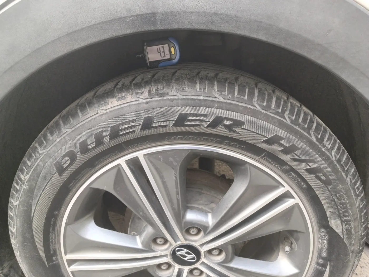 2017 Hyundai Creta SX PLUS AT 1.6 PETROL, Petrol, Automatic, 44,569 km, tyre
