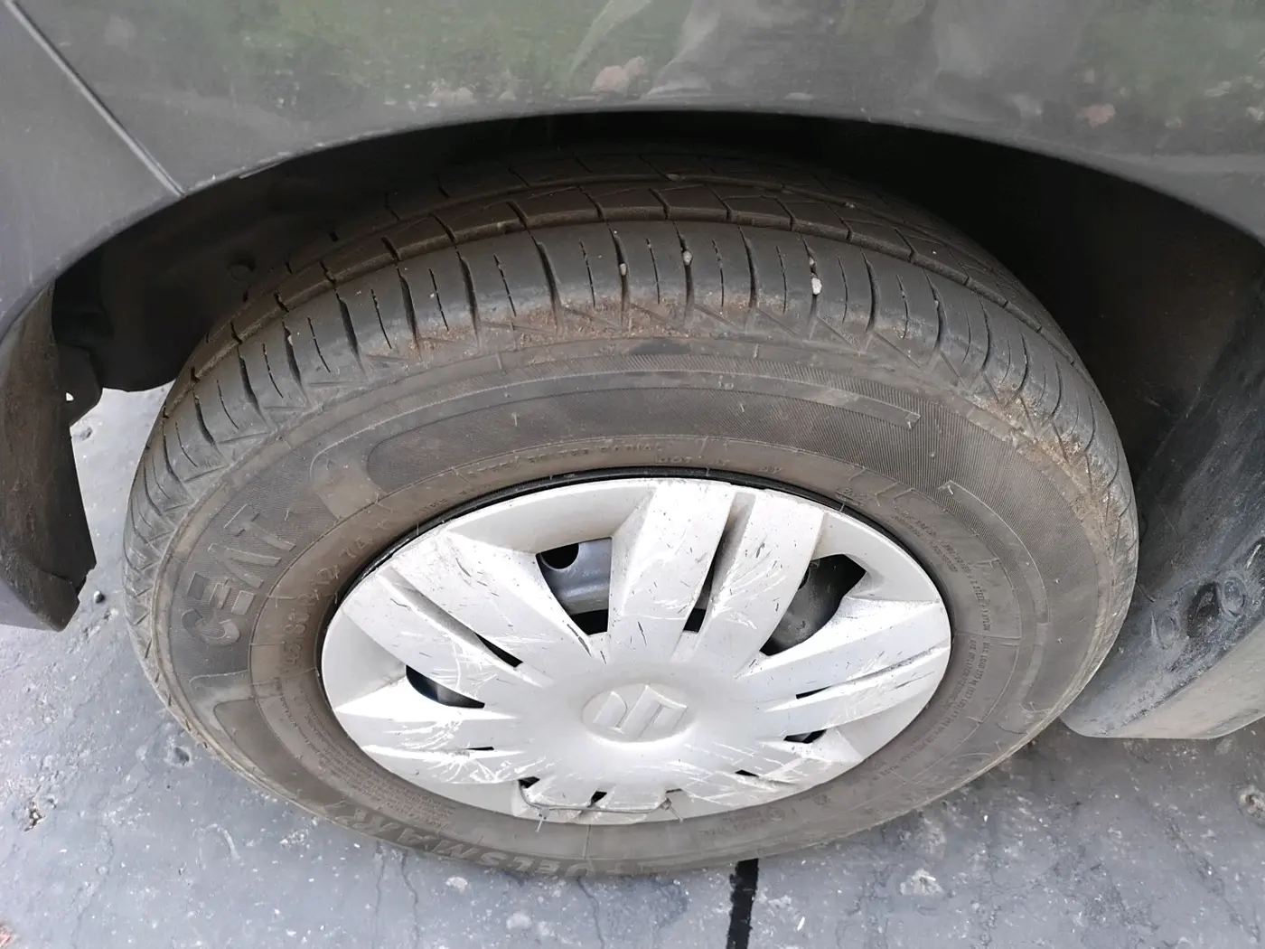 2021 Maruti Alto LXI, Petrol, Manual, 12,703 km, tyre