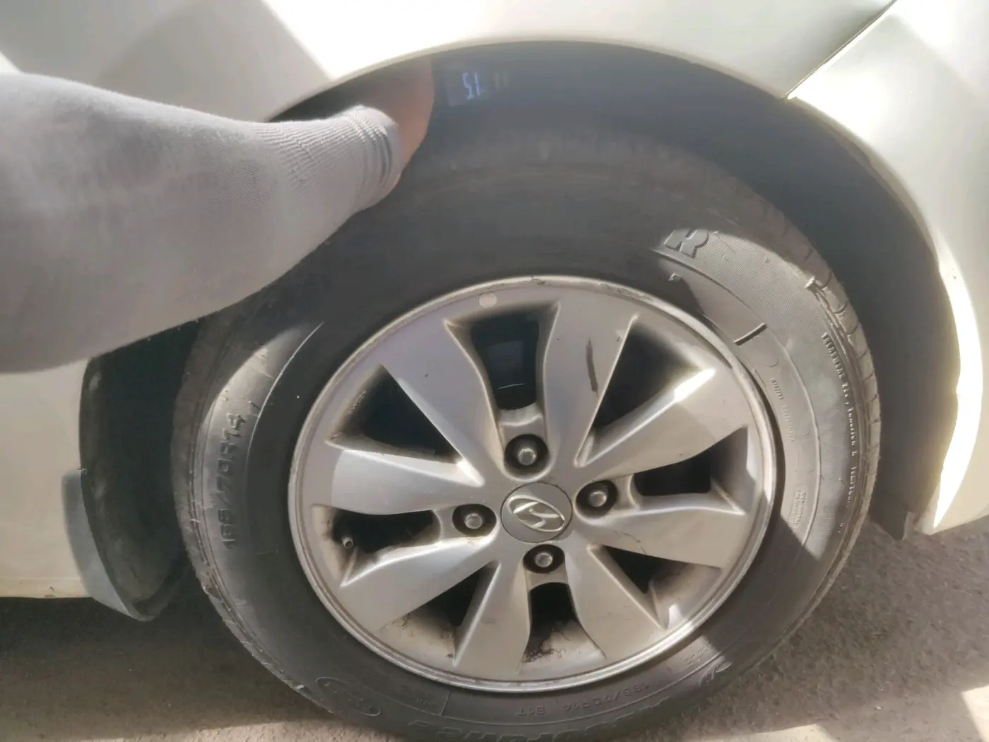 2014 Hyundai Xcent S 1.2, Petrol, Manual, 60,590 km, tyre