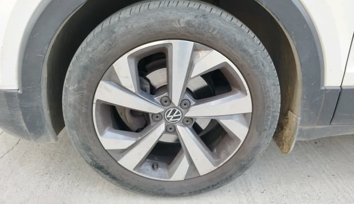 2022 Volkswagen TAIGUN TOPLINE 1.0 TSI AT, Petrol, Automatic, 47,660 km, tyre