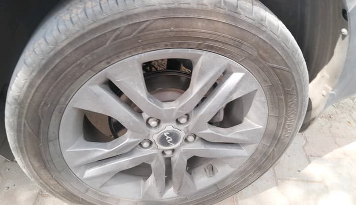 2021 KIA SELTOS HTX 1.5 PETROL, Petrol, Manual, 82,667 km, tyre