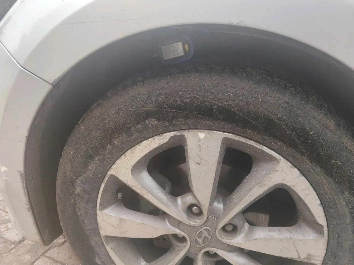 2014 Hyundai Elite i20 ASTA 1.4 CRDI, Diesel, Manual, 1,19,169 km, tyre