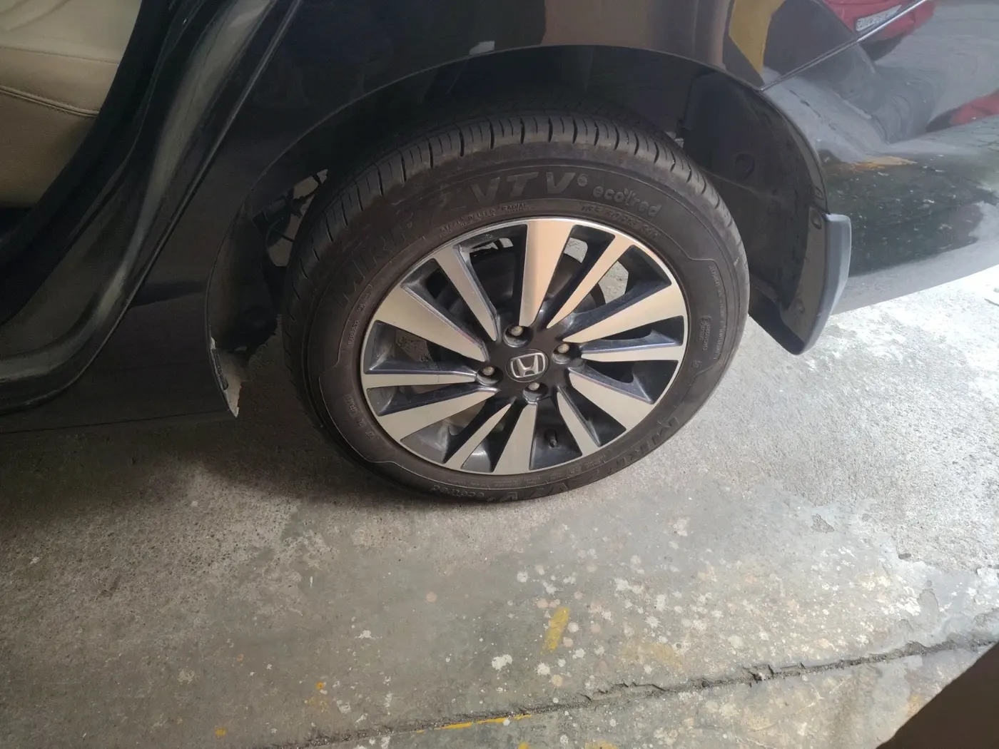 2025 Honda City 1.5L I-VTE V CVT, Petrol, Automatic, 5,000 km, tyre