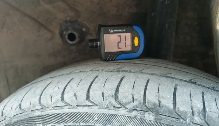 2017 Maruti Celerio VXI CNG, CNG, Manual, 1,55,832 km, tyre