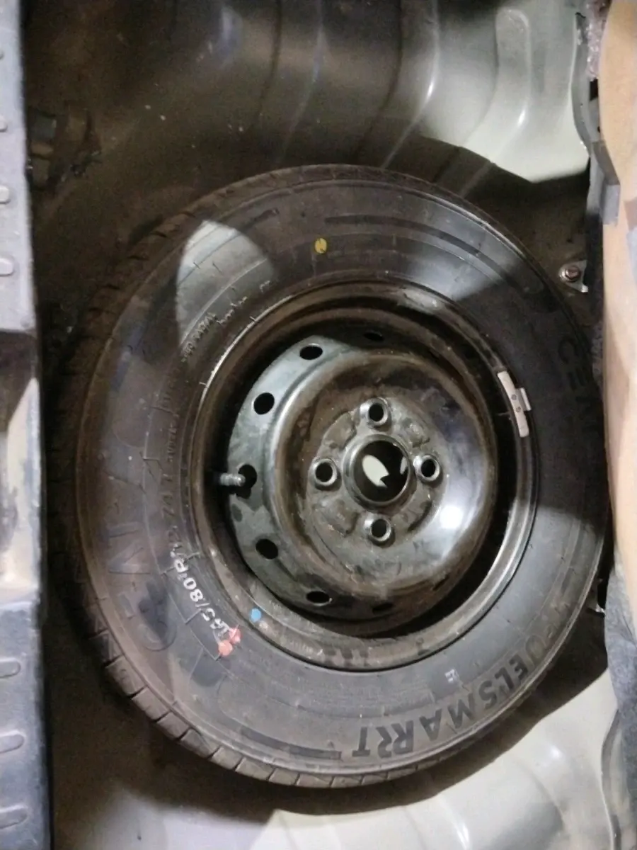 2022 Maruti Alto VXI, Petrol, Manual, 45,710 km, tyre