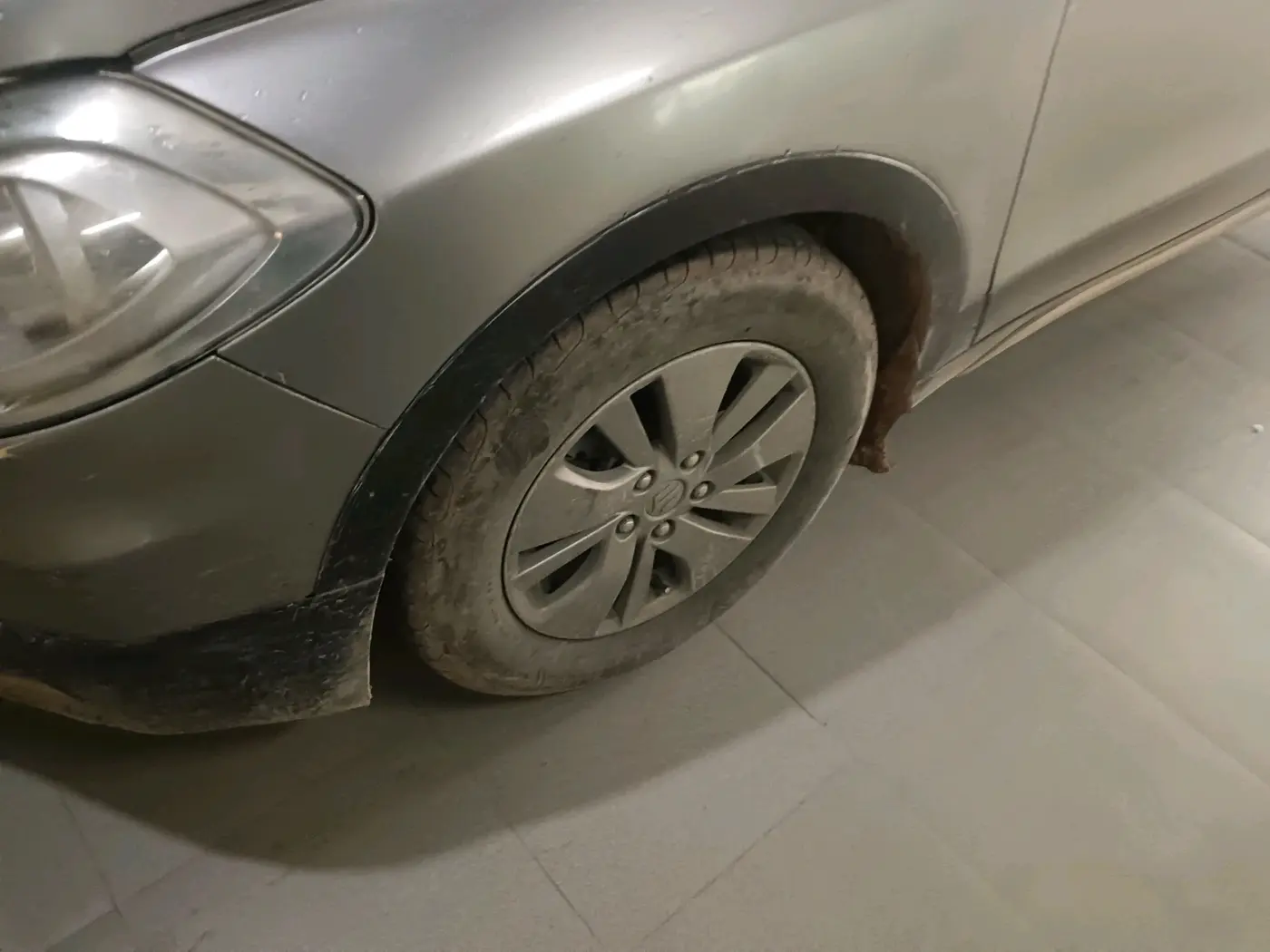 2016 Maruti S Cross ALPHA 1.6, Diesel, Manual, 1,12,200 km, tyre
