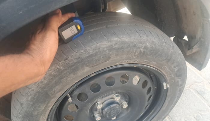 2024 Tata NEXON SMART+ 1.2 PETROL, Petrol, Manual, 39,642 km, tyre